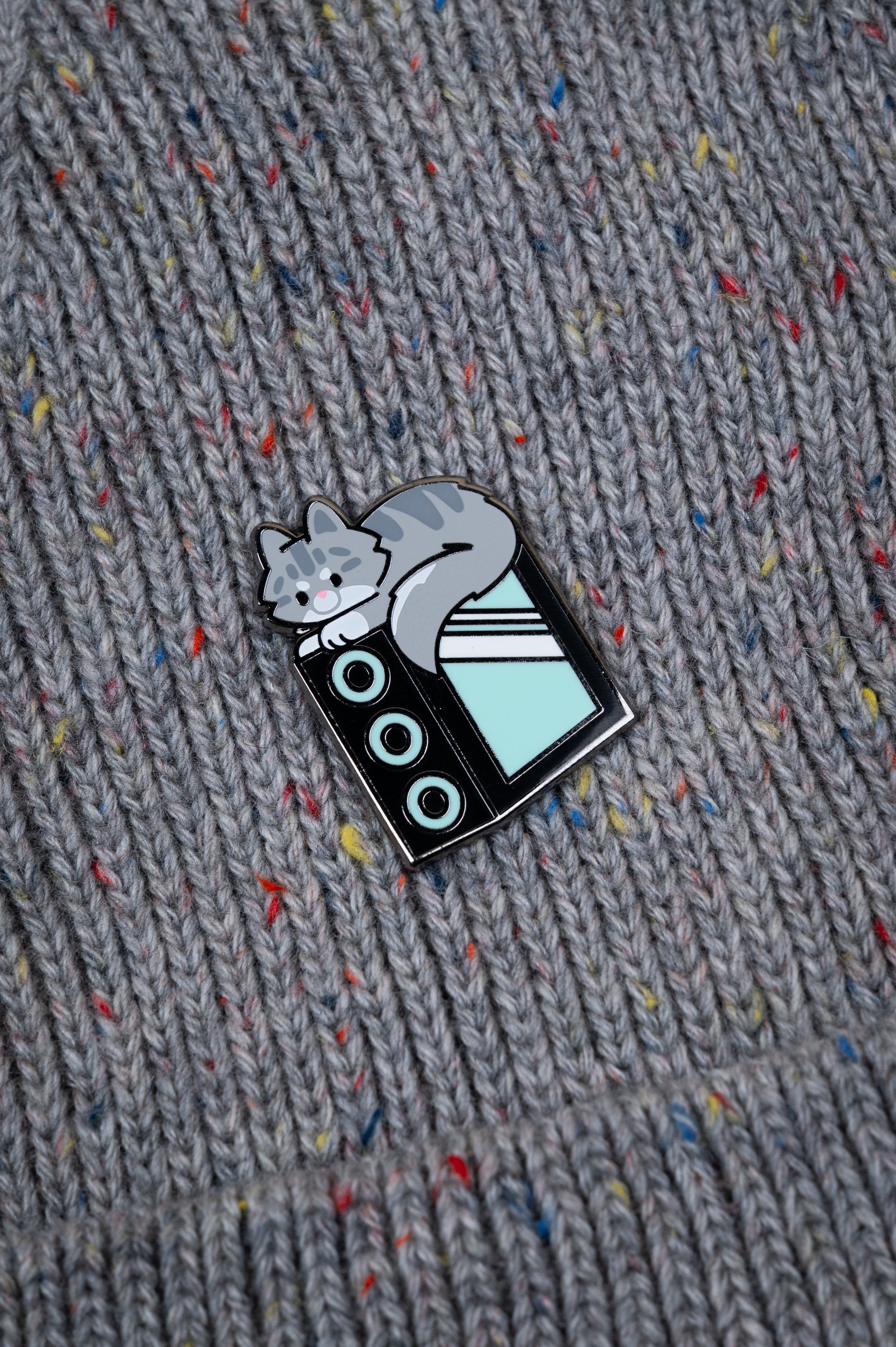 Pins - Linus Cat Tips