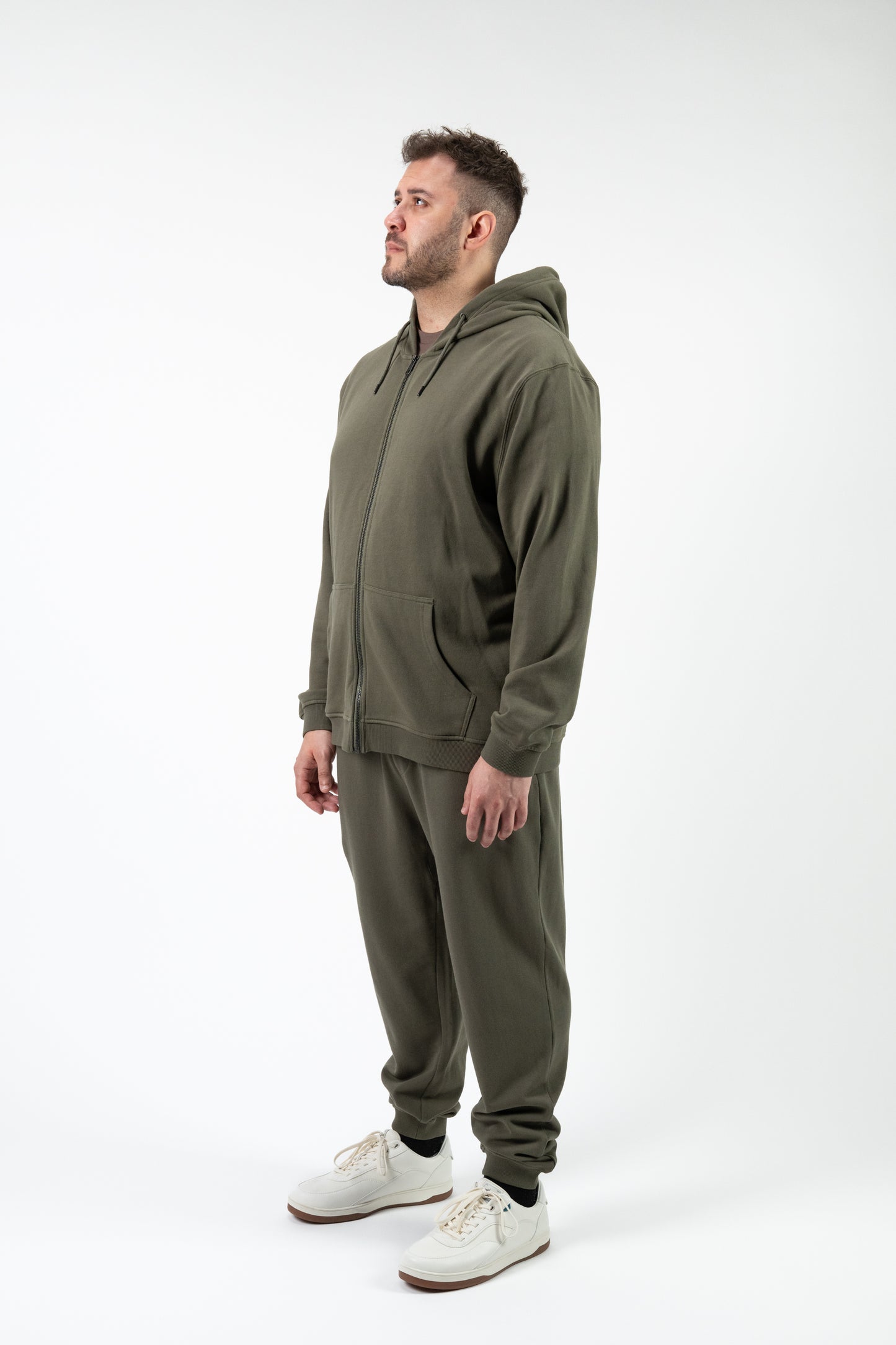 Model: Tyson, Size: X-Large, Height: 6'/ 182cm