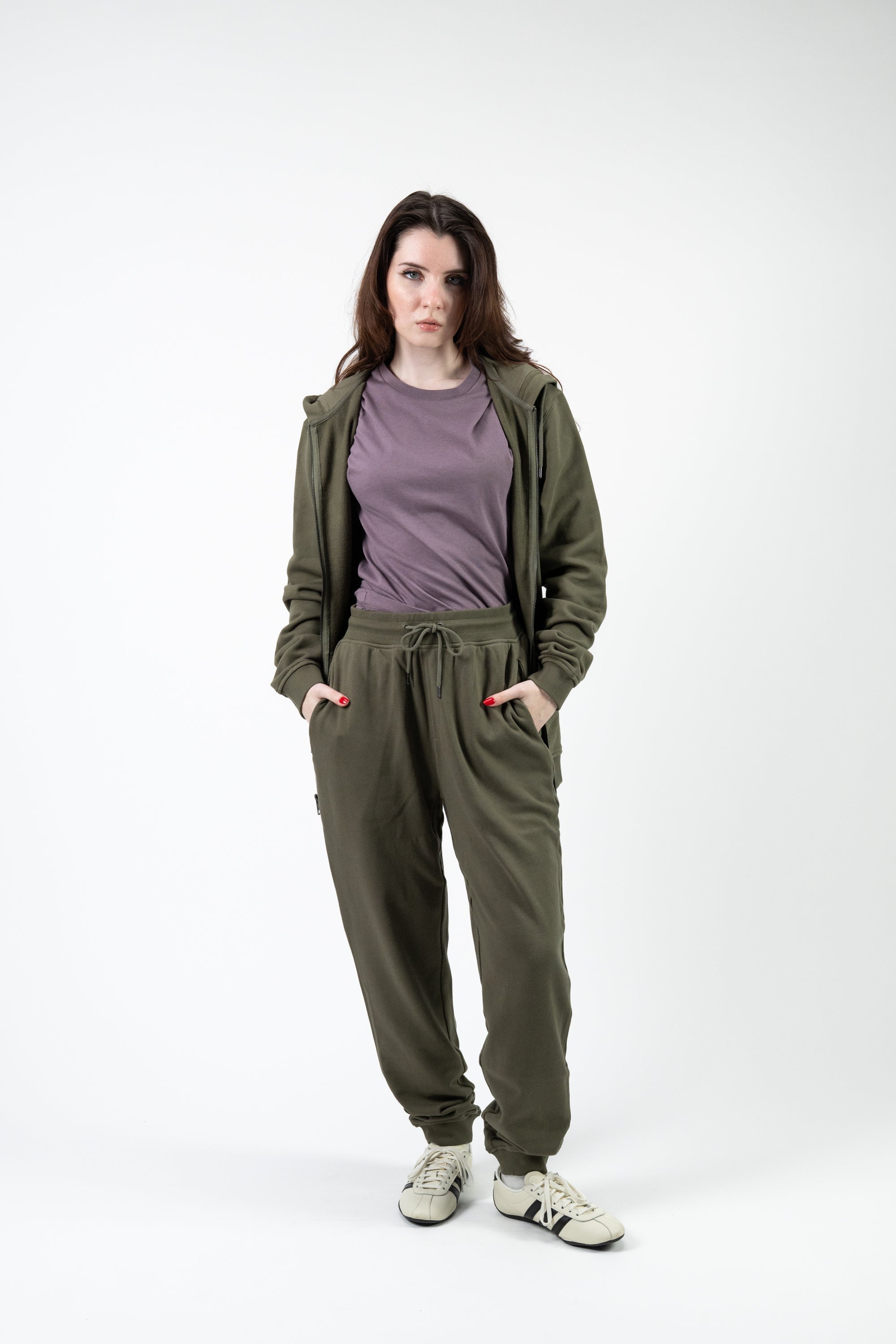 Model: Tatjana, Size: Small, Height: 5’7”/170cm