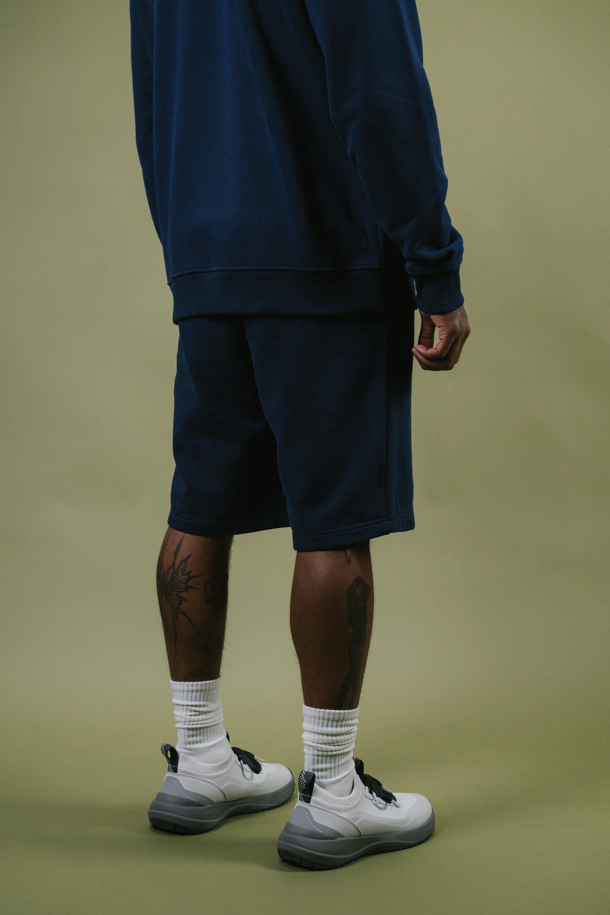 Model: Will, Size: Medium, Height: 5’10”/179cm #color_midnight