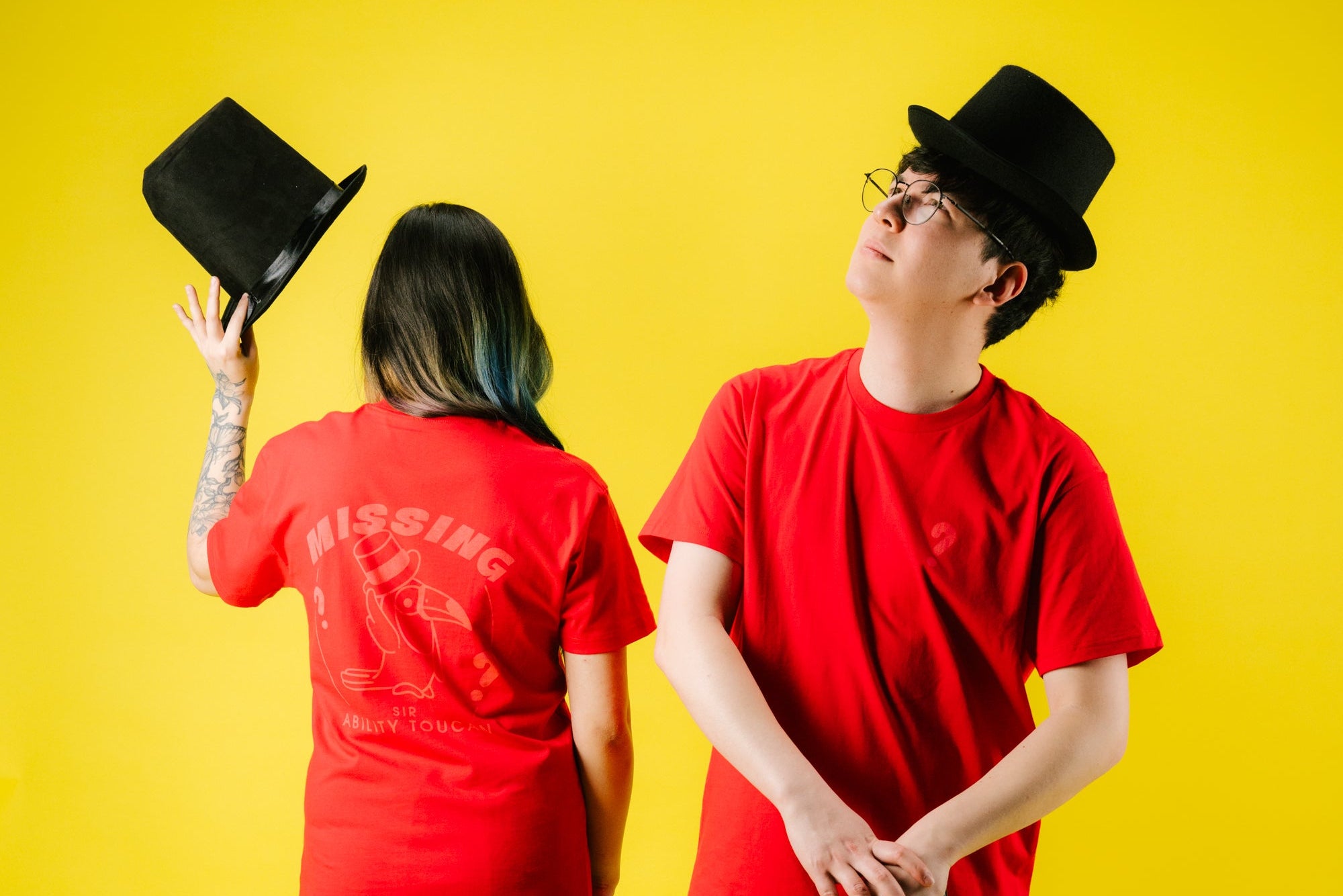 Model: Hiro, Size: Medium, Height: 5’6”/167cm, Model: Peter, Size: Large, Height: 5’10”/178cm