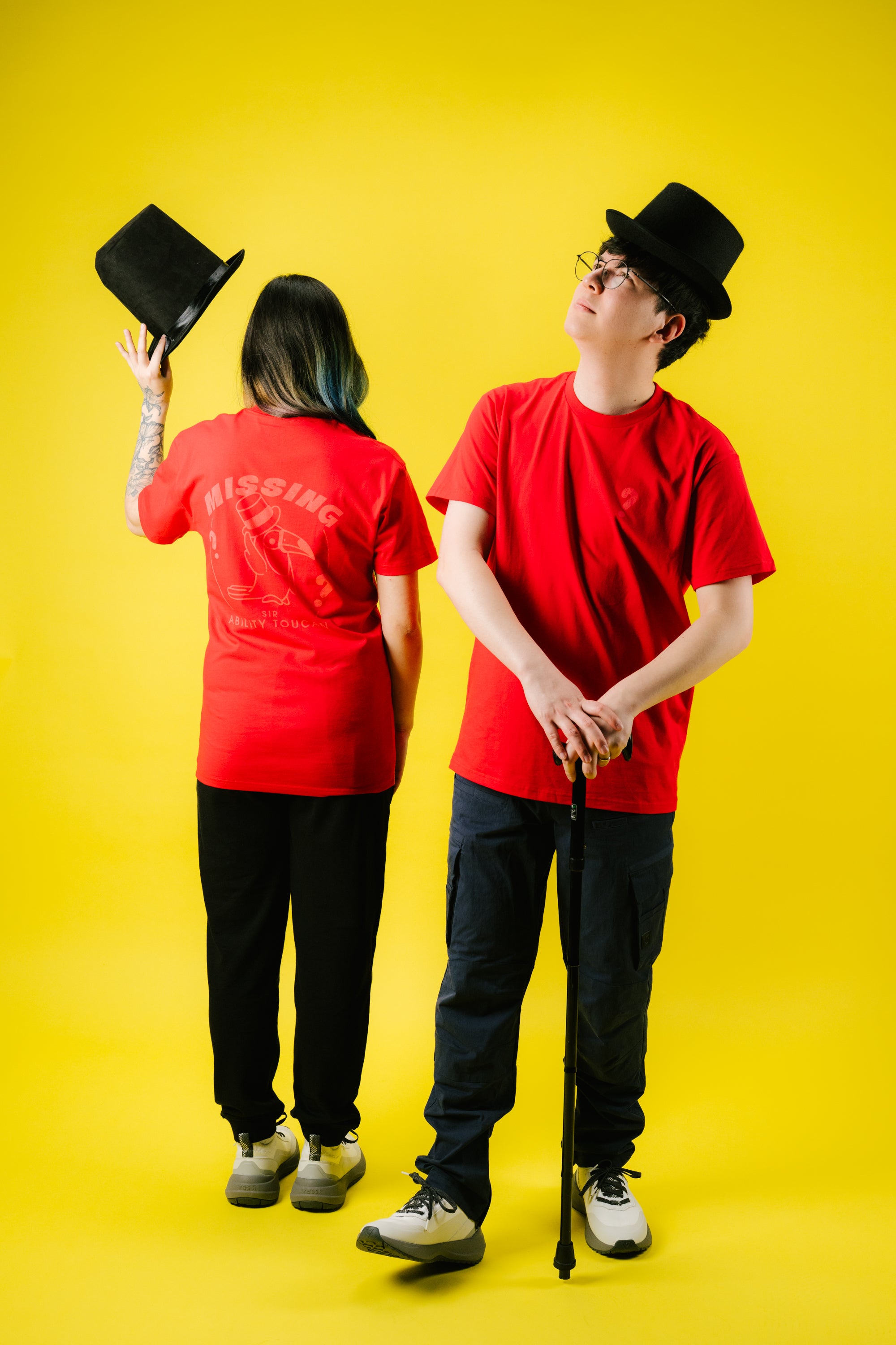 Model: Hiro, Size: Medium, Height: 5’6”/167cm, Model: Peter, Size: Large, Height: 5’10”/178cm