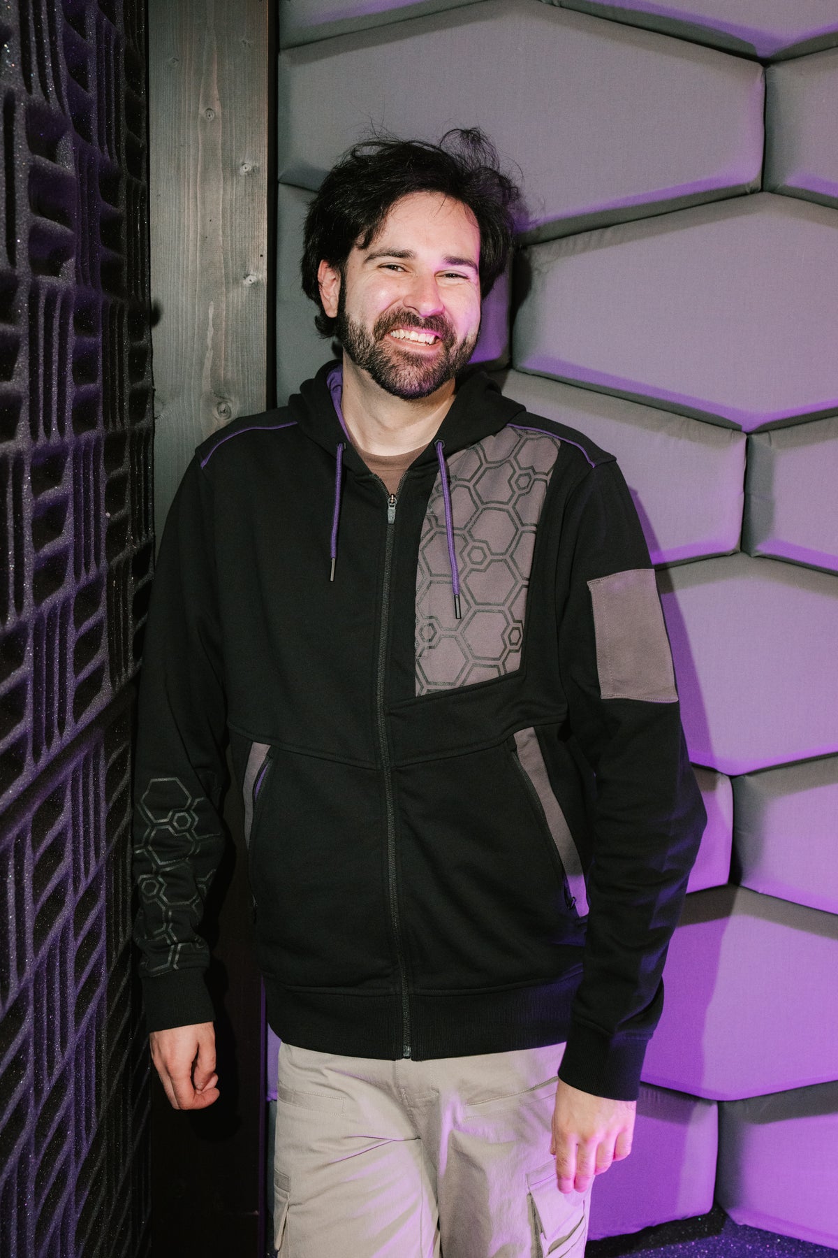 Model: Dan, Size: Medium/Tall, Height: 6’2”/188cm 
