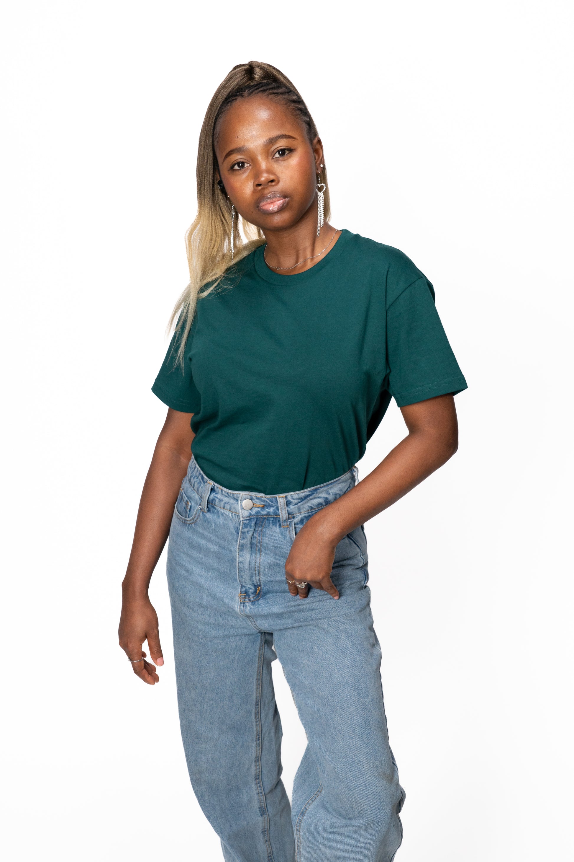 Model: Olamide, Size: Regular Small, Height: 5’3”/160cm