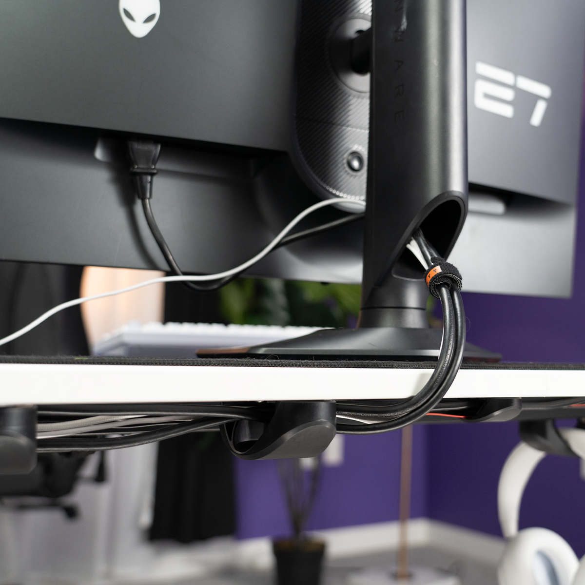 Magnetic Cable Management Arch Desk Solution