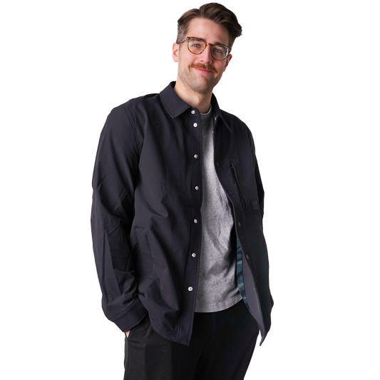 Model: Riley, Size: Medium, Height: 6’1”/185cm