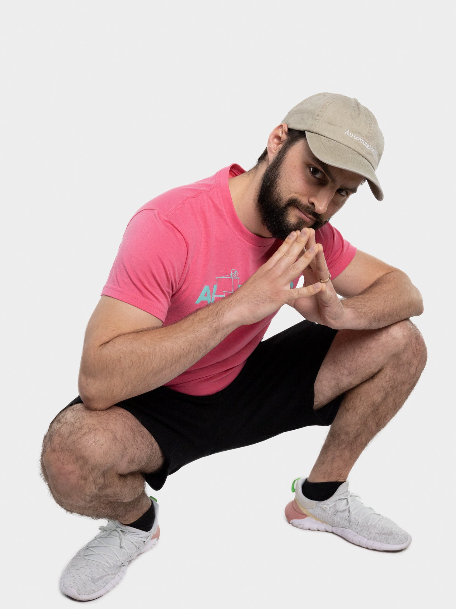 Model: James, Size: Medium, Height: 5’9”/175cm