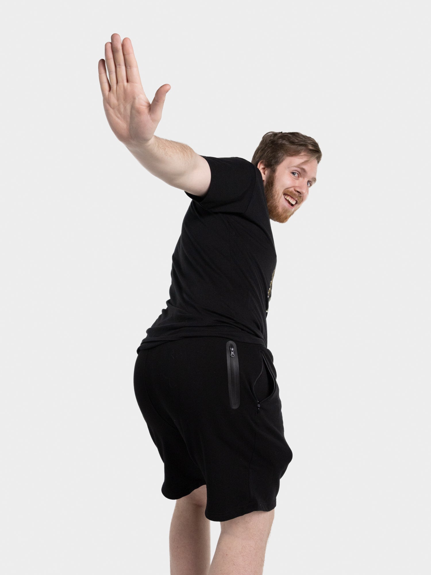 Model: Adam S, Size: Large, Height: 6’/183cm