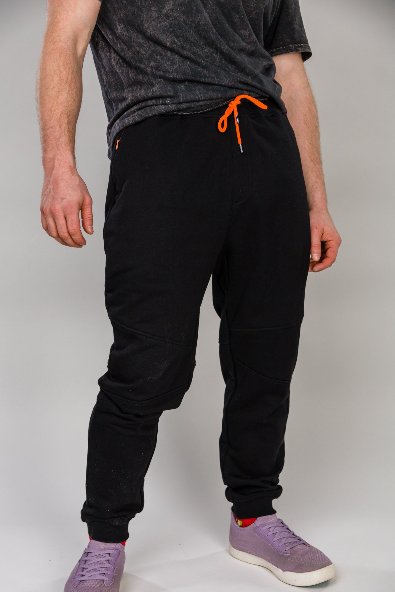 Model: David, Size: Medium Mid-length