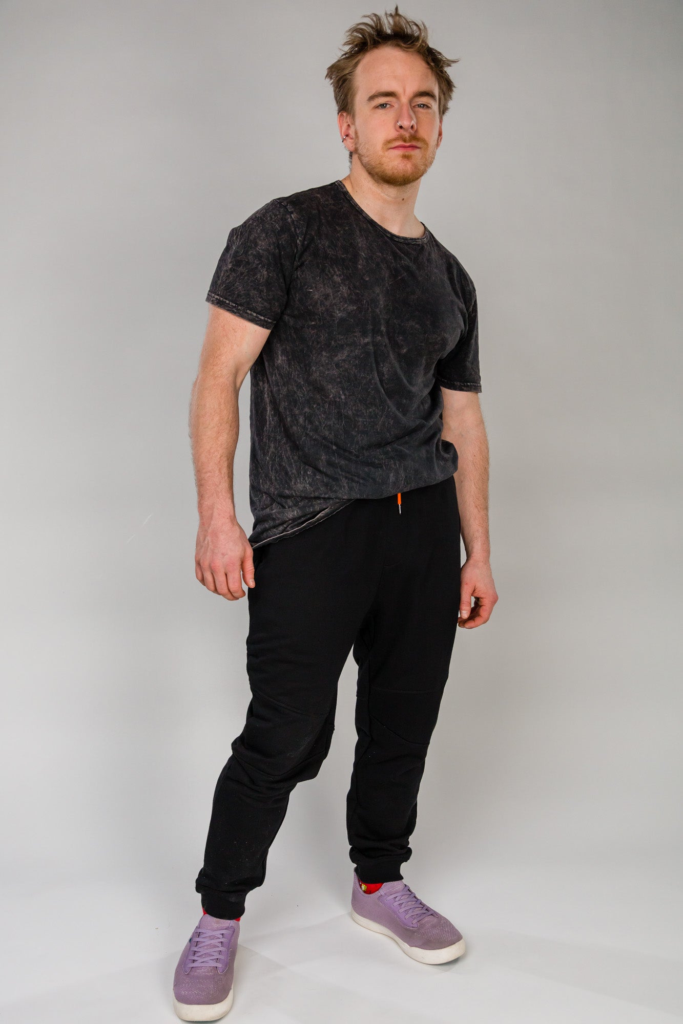 Model: David, Size: Medium / Mid-length, Height: 5’11”/180cm