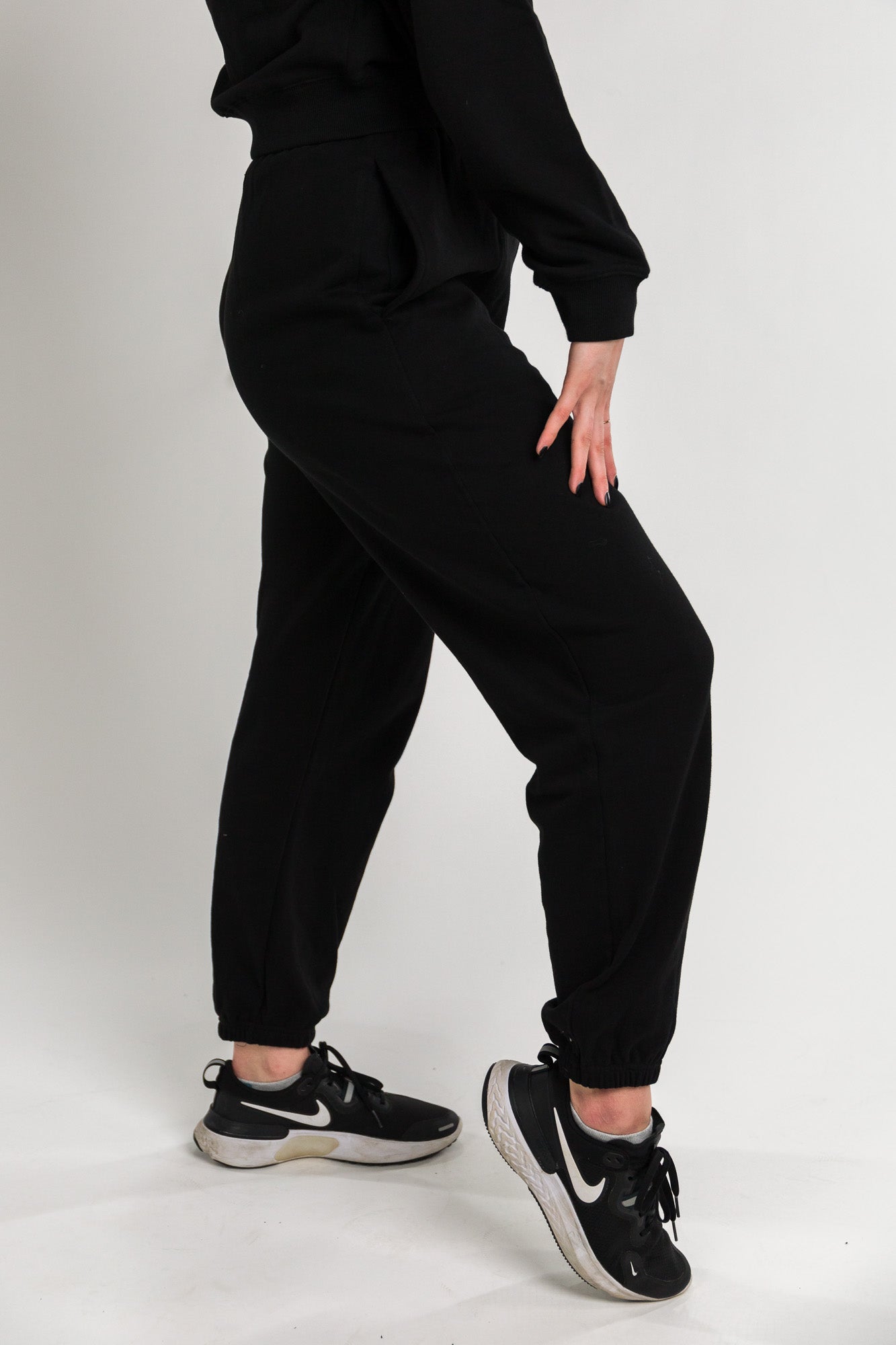 Model: Sarah, Size: Small, Height: 5’8”/173cm