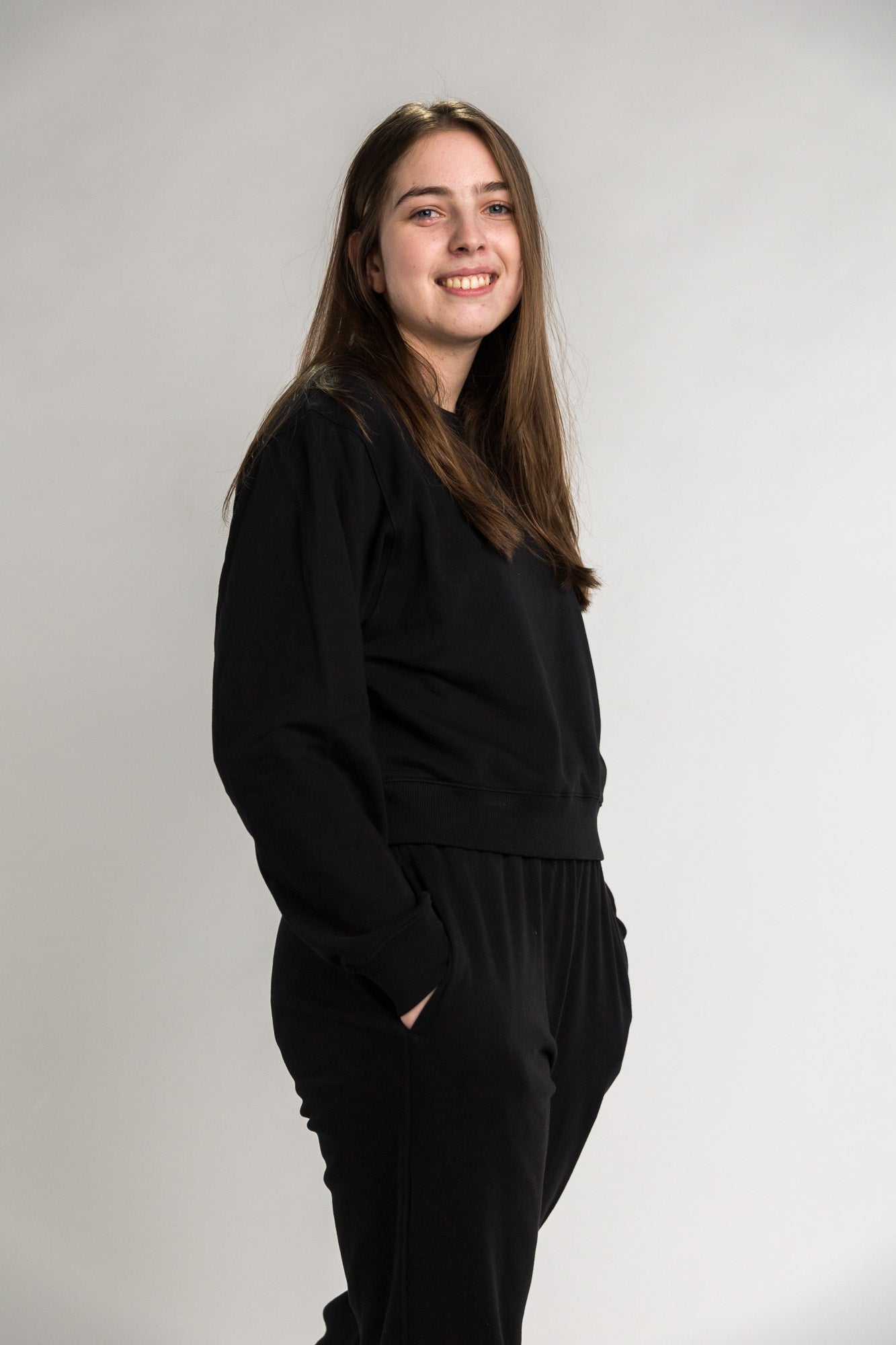 Model: Emily, Size: Medium, Height: 5’11”/180cm