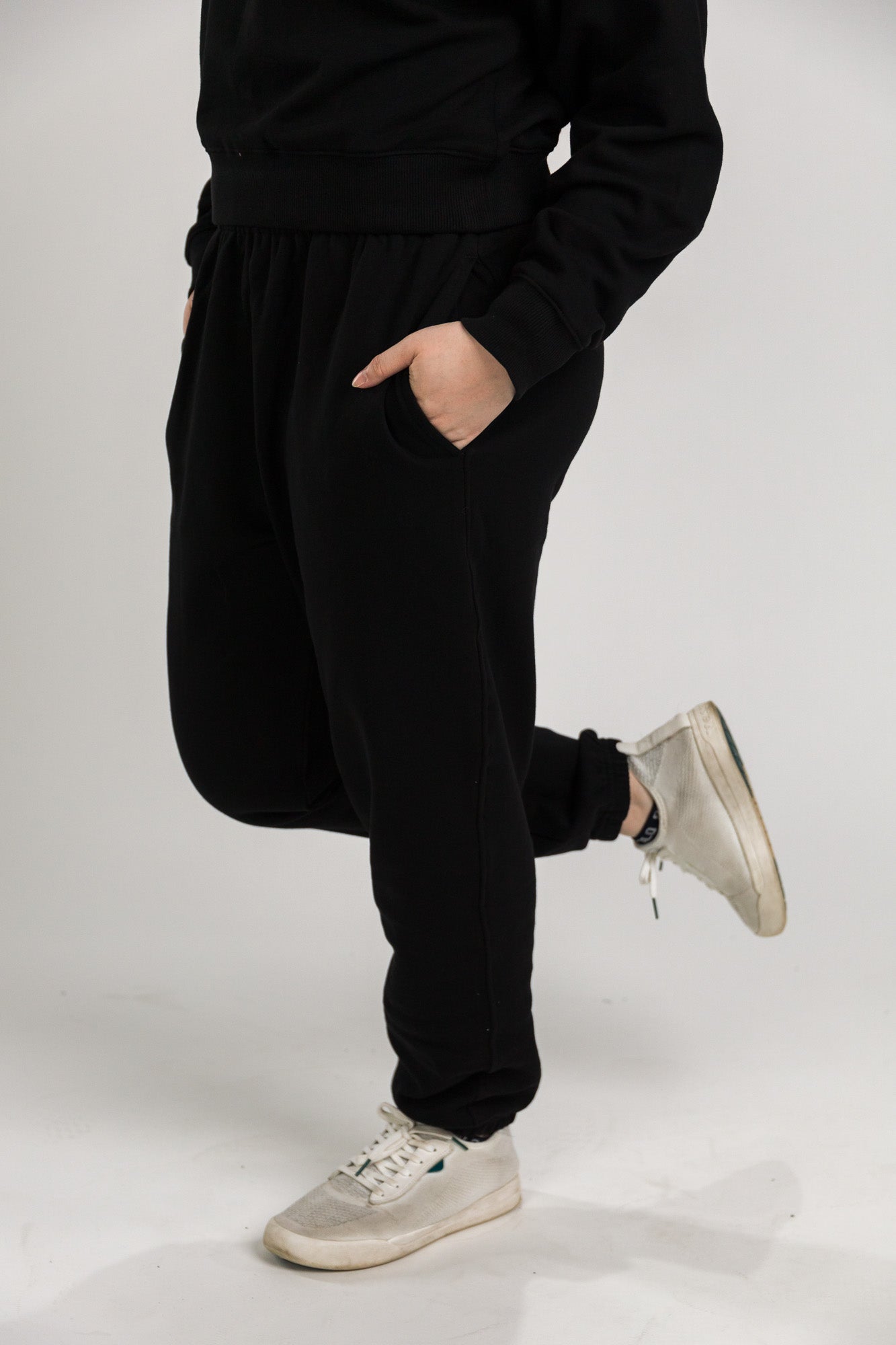 Model: Nicole, Size: Small, Height: 5’1”/155cm