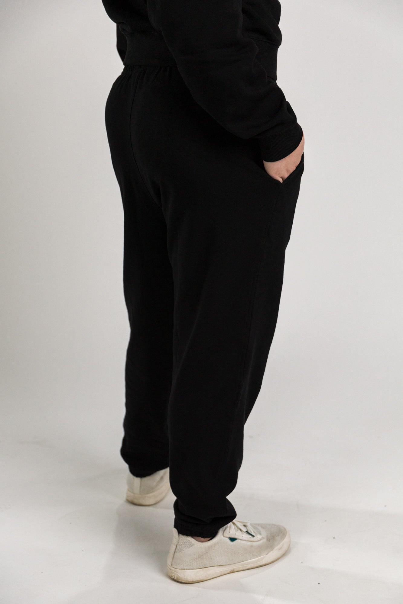 Model: Nicole, Size: Small, Height: 5’1”/155cm